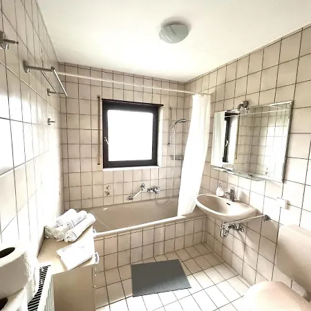 Grosse Ferienwohnung, In Wehome Komfort *